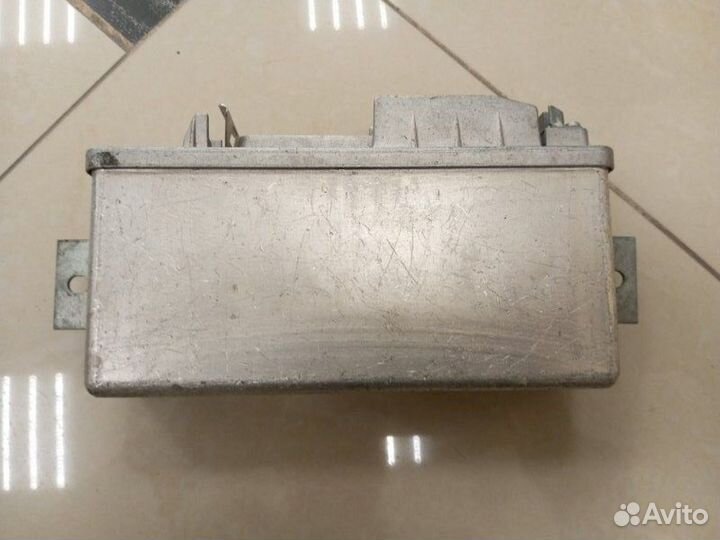 Блок электронный Audi 100 С4 ADR 1994