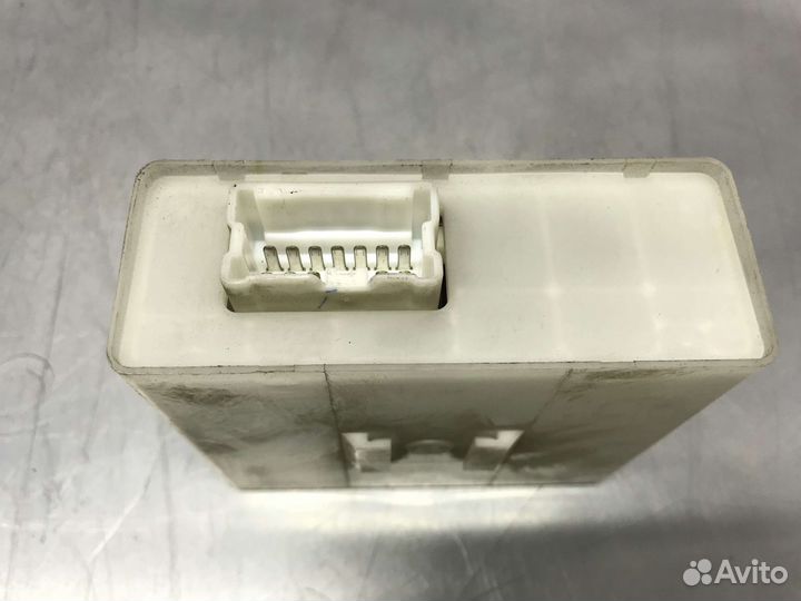 Блок управления Nissan Serena C23 1998 г.в