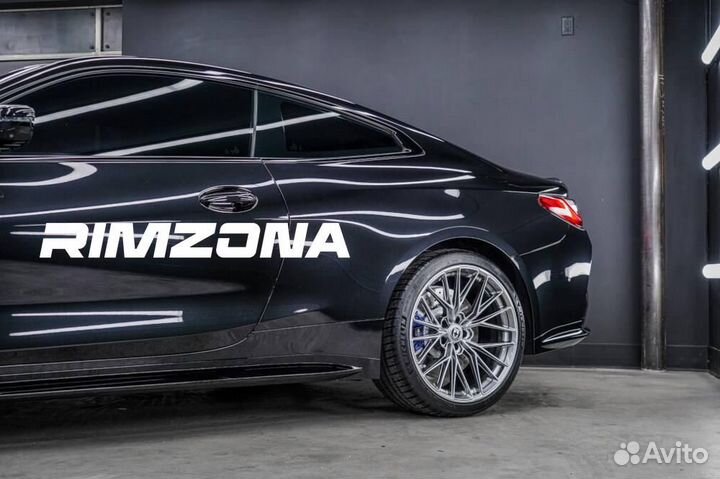 Литые диски FF28 R20 et35.0 5x114.3 Hyper black