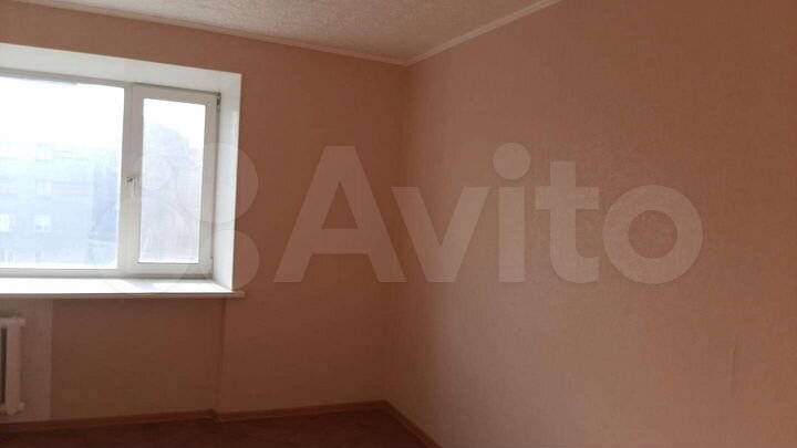 Комната 13 м² в 1-к., 4/5 эт.