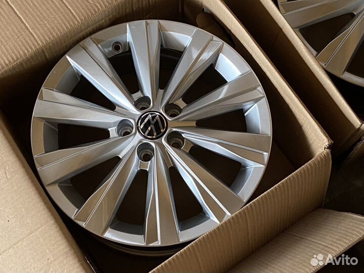 Оригинал Volkswagen Polo Las Minas R16 Rapid Bora