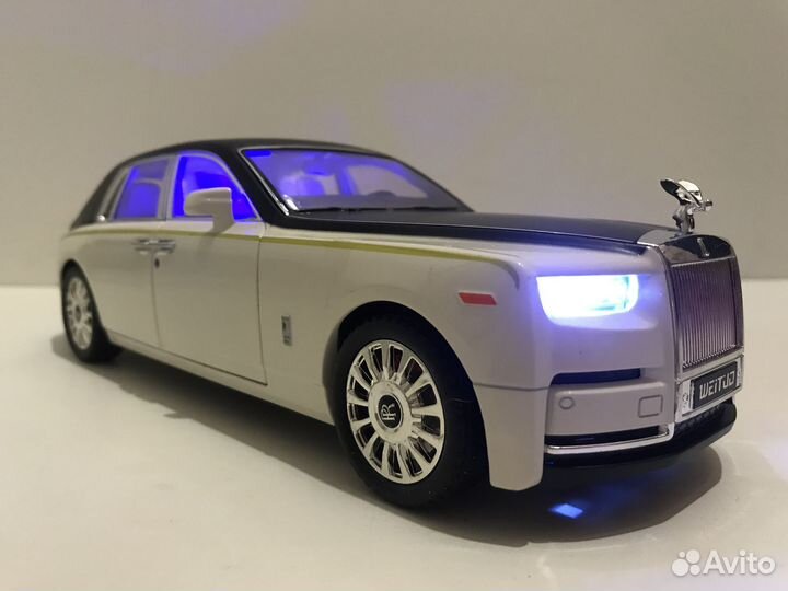 Коллекционная модель Rolls - Royce. 1-18. 1-20