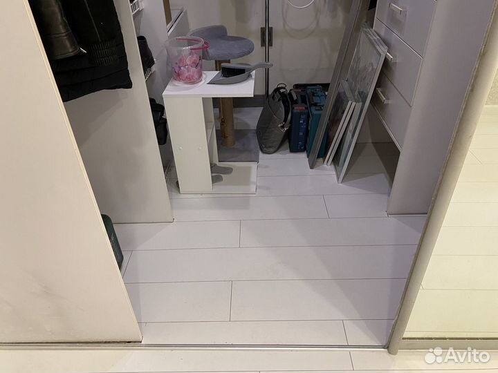 Укладка ламината кварцвинила пвх