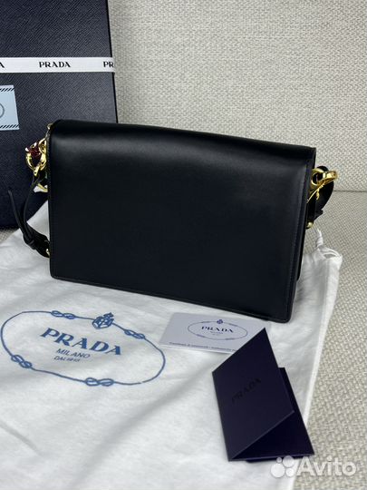 Сумка Prada Soft Sound 2025