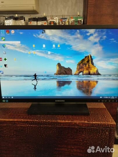 Монитор Samsung 23