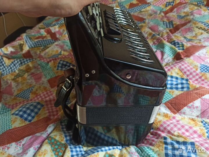 Баян готово-выборный 3х- голосный