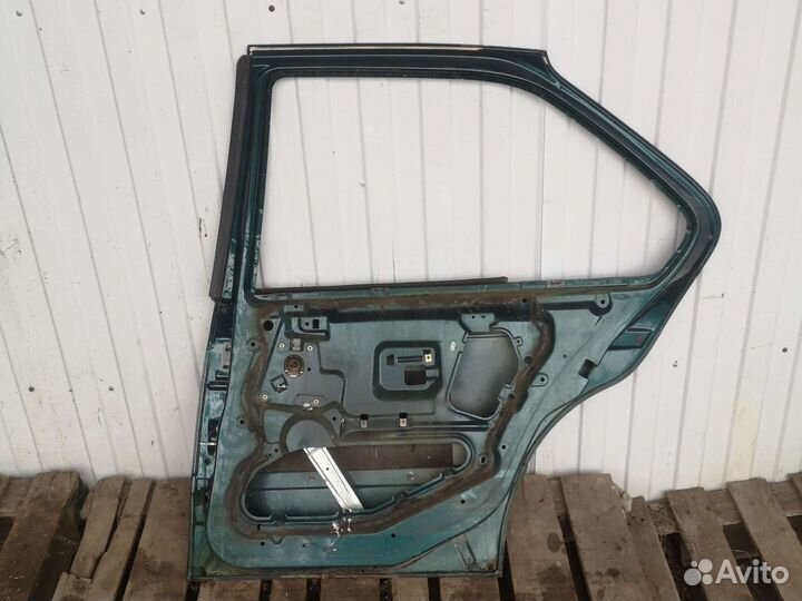 Дверь задняя правая BMW E36