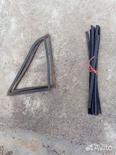 Уплотнитель дверей и форточек М408-412