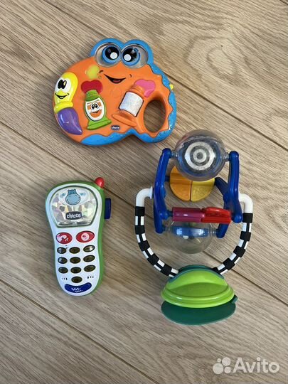 Развивающие игрушки погремушки подвески