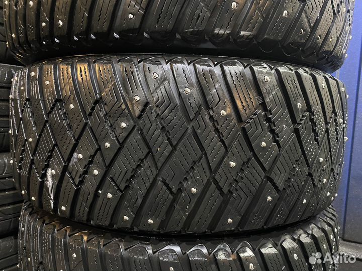 Goodyear Ultragrip Ice Arctic 235/55 R17 103T