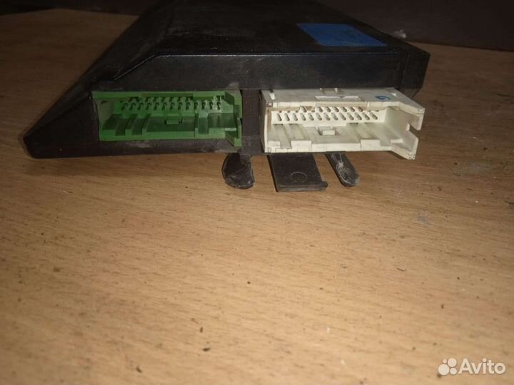 Блок управления климат-контроля BMW 7 E32 бмв 7