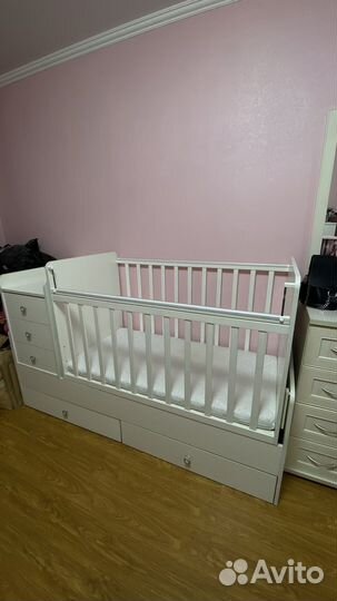 Кроватка трансформер с маятником