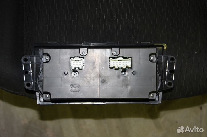 Блок управления климатом Мазда 6 GH