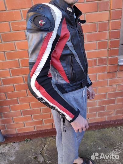 Мото куртка кожаная ixs
