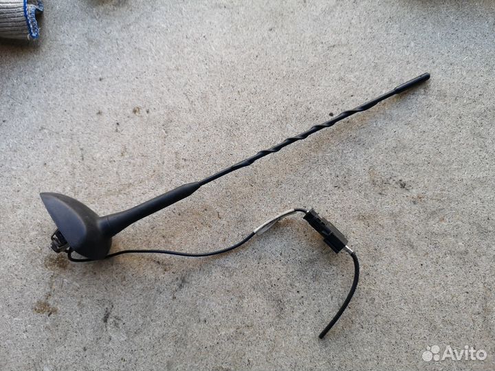 Антенна на Круз Opel Astra J 2010-2017