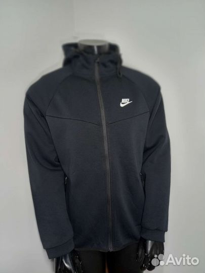 Спортивные костюмы