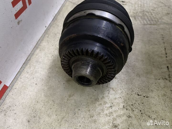 Привод передний правый N63 BMW F07 F01 F02 913mm