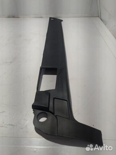 Панель стойки двери правая Scania