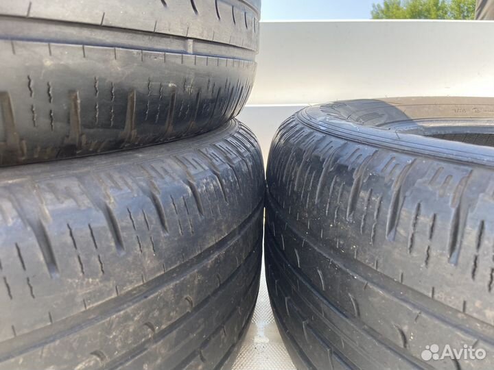 Goodyear EfficientGrip 275/60 R20 110