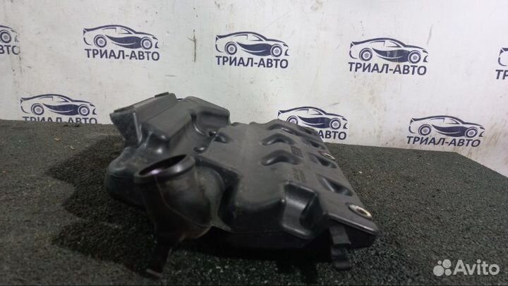 Резонатор воздушного фильтра Mitsubishi Outlander