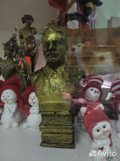 Бюст Сталин