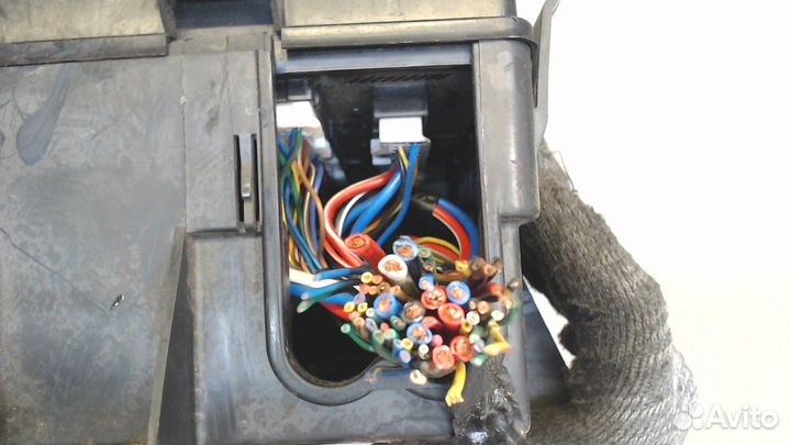 Блок предохранителей SsangYong Rexton, 2011