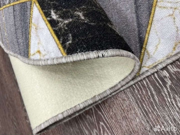 Ковры и паласы на войлочной основе