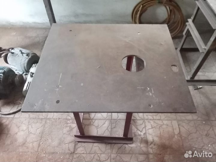 Слесарный стол