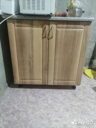 Кухонный шкаф