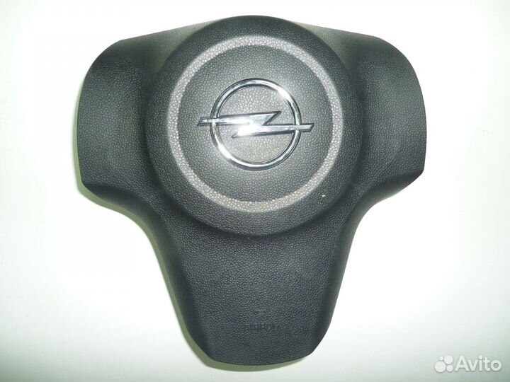 Крышка подушки безопасности руля Opel Corsa D
