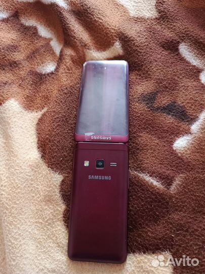 Samsung Galaxy Folder2, 2/16 ГБ