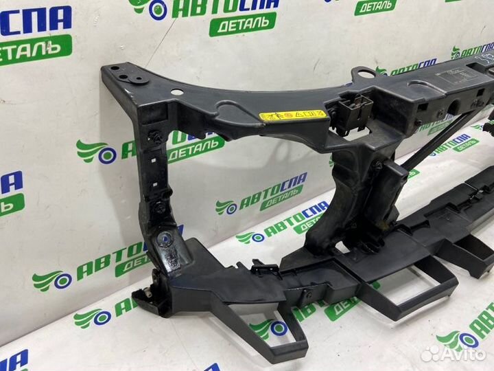 Телевизор панель радиаторов передний Land Rover