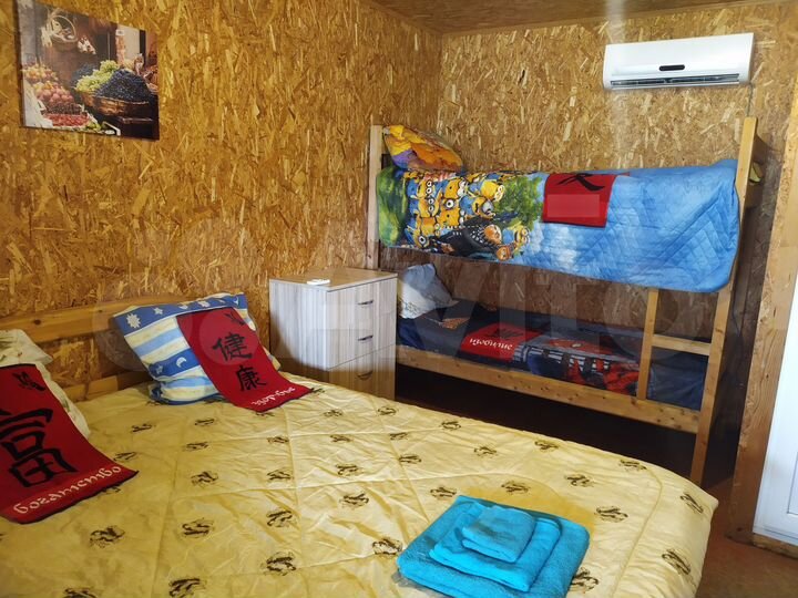 Комната 12 м² в 9-к., 1/1 эт.