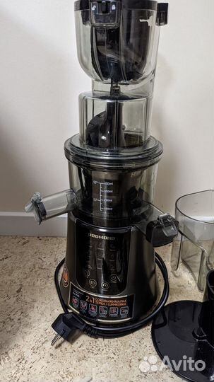 Соковыжималка шнековая Redmond RJ-912S