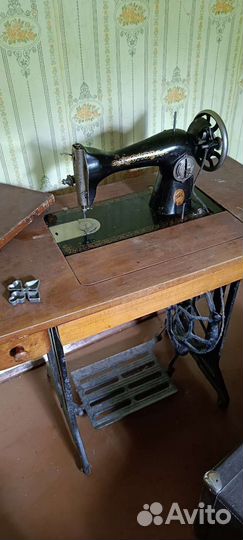 Машинка швейная ножная подольск