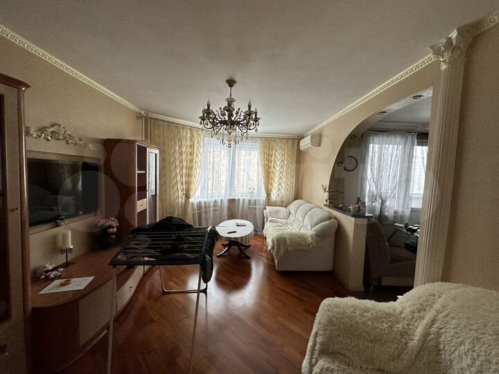 3-к. квартира, 96,5 м², 10/22 эт.