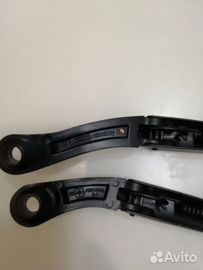 Поводок дворника в сборе