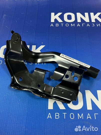 Правая петля капота на Тойота Камри V50/V55