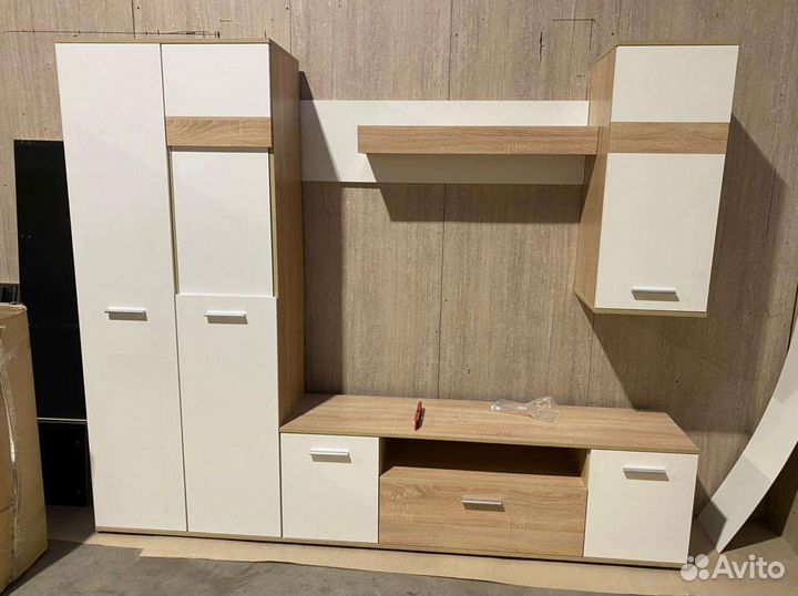 Стенка в гостиную