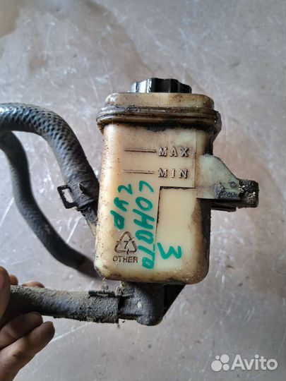 Бачок гидроусилителя Hyundai Sonata 3