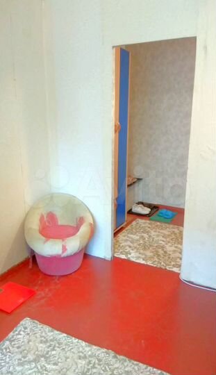 Комната 18 м² в 9-к., 3/5 эт.