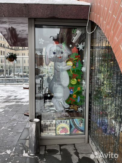 Художник по росписи окон