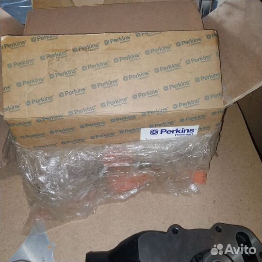 Водяной насос помпа Perkins