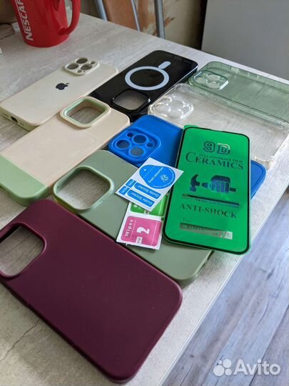Чехлы на iPhone 13 pro