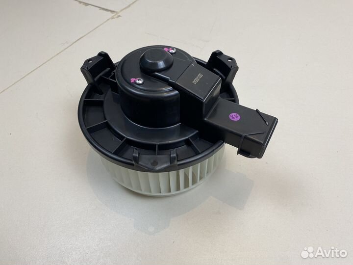 Мотор отопителя салона Lexus GX470 / Prado 120