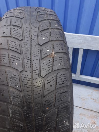 Michelin Latitude X-Ice North 225/70 R16