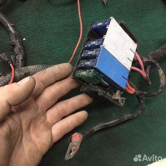 Подкапотный жгут приора 21723-3724010