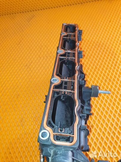 Впускной коллектор Фольксваген Тигуан