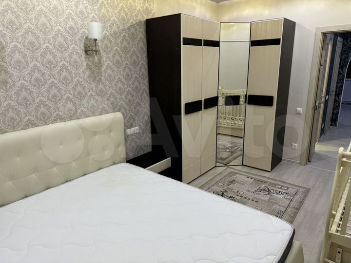 2-к. квартира, 61 м², 12/17 эт.