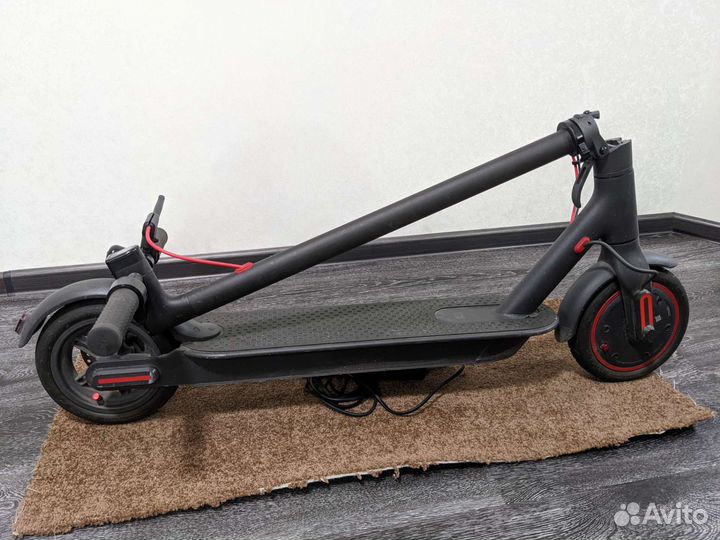 Электросамокат Xiaomi Mijia M365 Electric Scooter